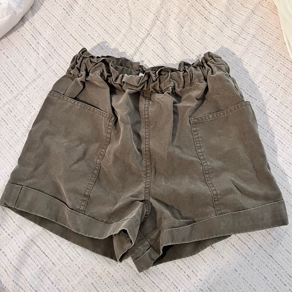 Wilfred high waisted shorts - Picture 1 of 3